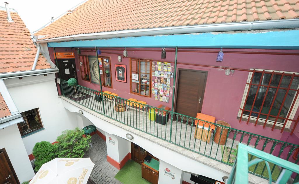 Backpacker Hostel Prague Exterior photo